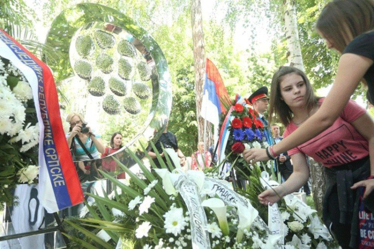 Обиљежена годишњица смрти 12 беба: 28 година нема ни утјехе ни правде