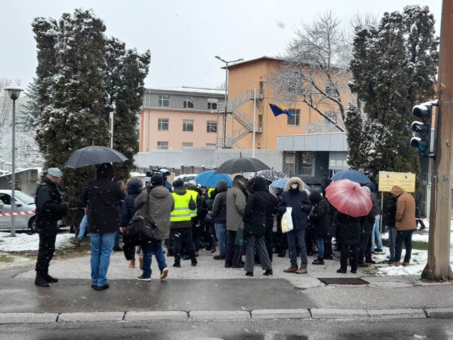 Protest porodica poginulih i zarobljenih boraca u Sarajevu